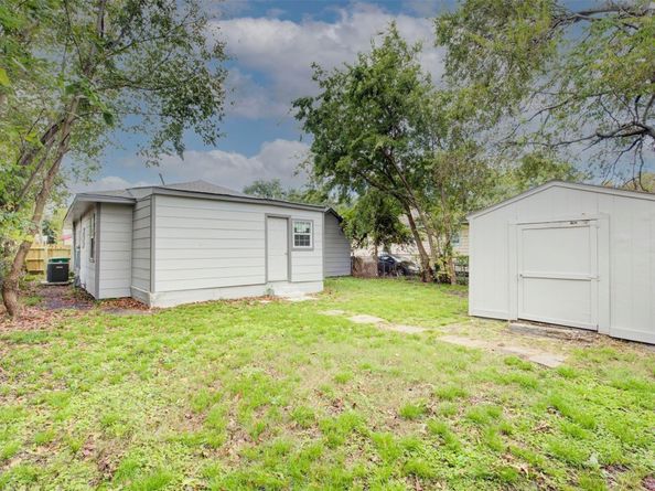 4220 Delhi Street, Houston TX 77022