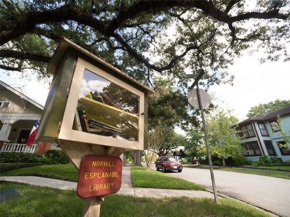 1040 W Cottage Street, Houston TX 77009