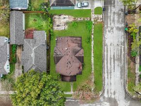 1040 W Cottage Street, Houston TX 77009