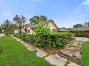 1040 W Cottage Street, Houston TX 77009