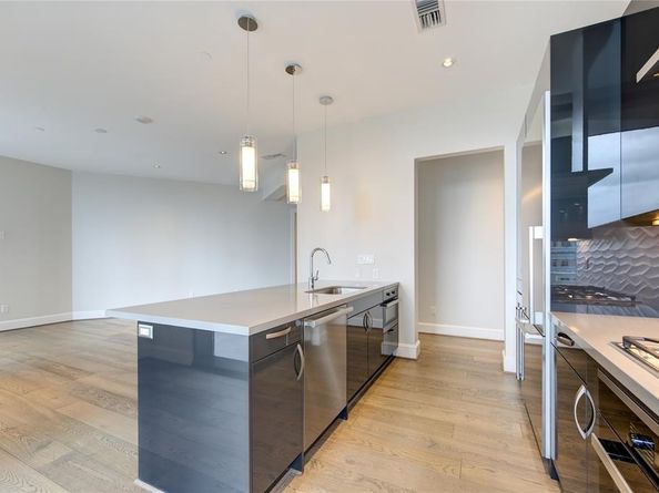 1409 Post Oak Boulevard 1003, Houston TX 77056