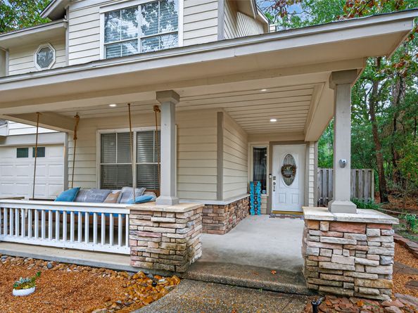 42 W Gaslight Place, The Woodlands TX 77382