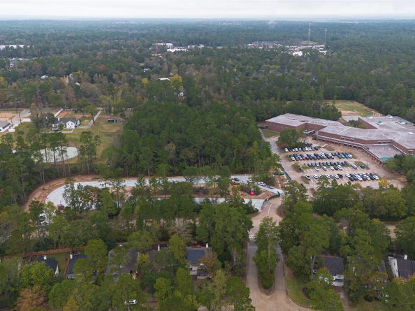 42 W Gaslight Place, The Woodlands TX 77382