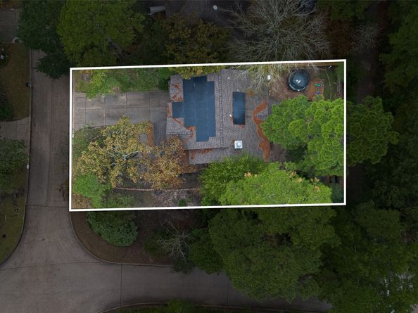 42 W Gaslight Place, The Woodlands TX 77382