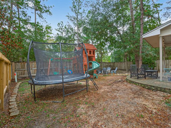 42 W Gaslight Place, The Woodlands TX 77382