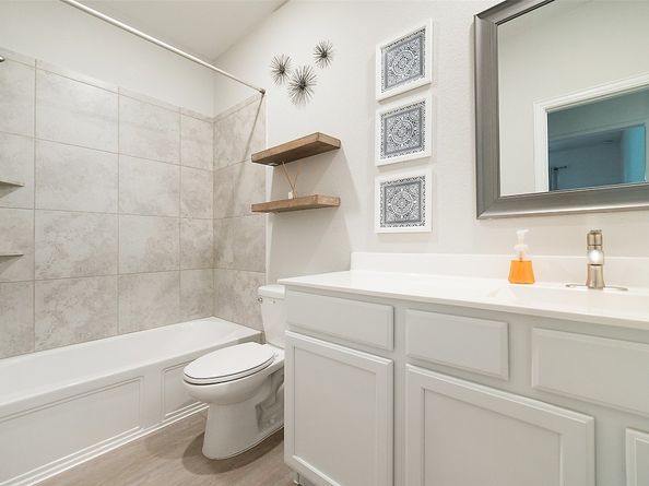 20219 Creekdale Bend Drive, Cypress TX 77433