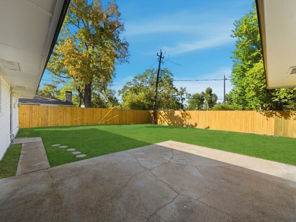 8810 Theysen Drive, Houston TX 77080