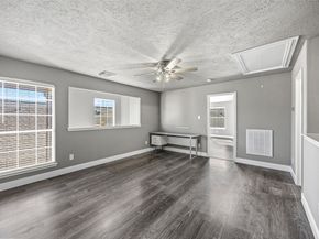 13718 Rural Oak Street, Houston TX 77034