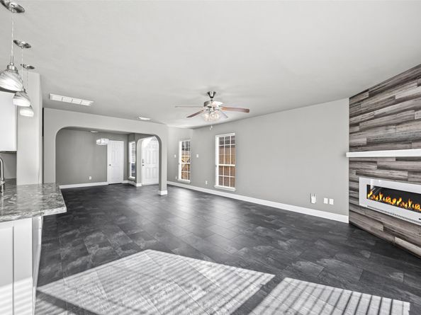 13718 Rural Oak Street, Houston TX 77034