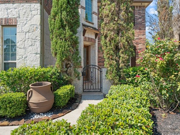 39 Tioga Place, Tomball TX 77375