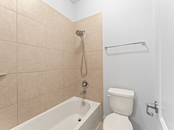 39 Tioga Place, Tomball TX 77375