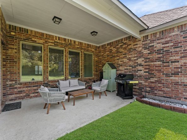 39 Tioga Place, Tomball TX 77375