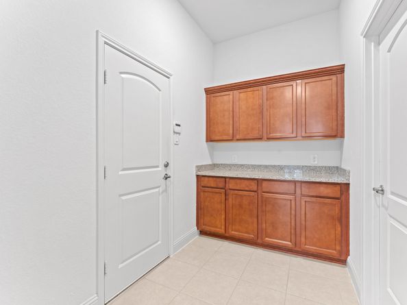 39 Tioga Place, Tomball TX 77375