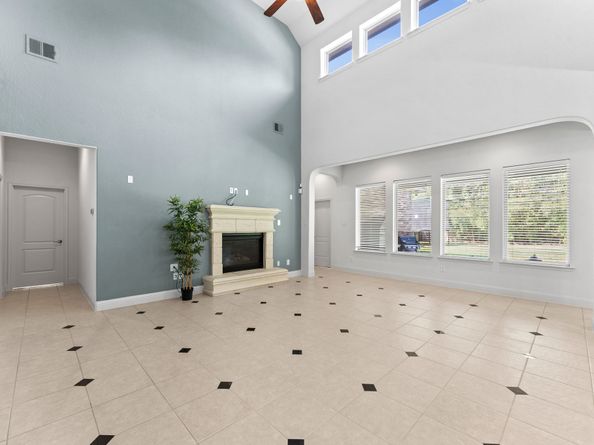 39 Tioga Place, Tomball TX 77375