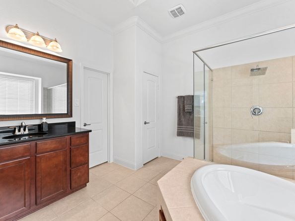 39 Tioga Place, Tomball TX 77375