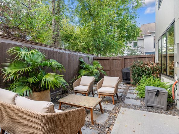 1751 Ojeman Point Lane, Houston TX 77055