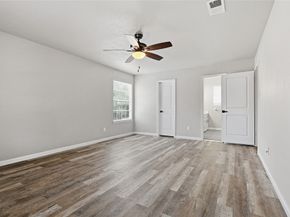 16438 Glenshannon Drive, Houston TX 77059