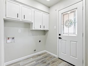 16438 Glenshannon Drive, Houston TX 77059