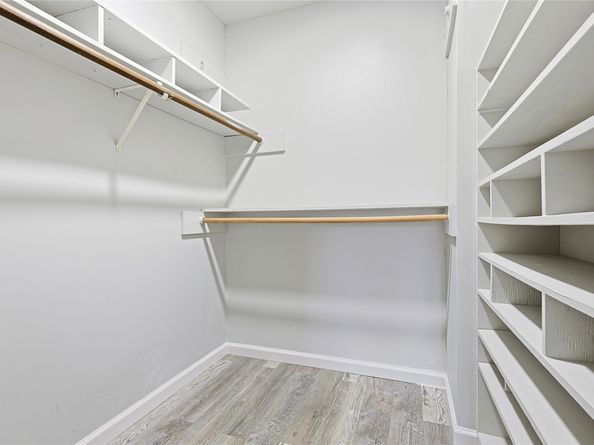 16438 Glenshannon Drive, Houston TX 77059