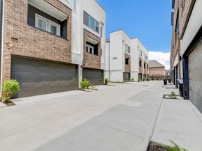 5857 Dolores Street, Houston TX 77057