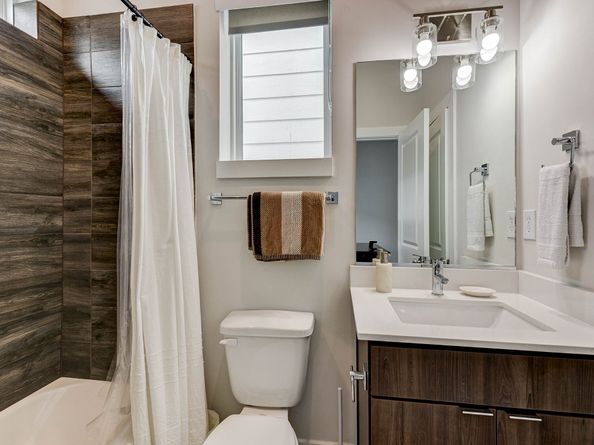 5857 Dolores Street, Houston TX 77057