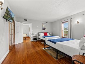 2512 Calumet Street, Houston TX 77004