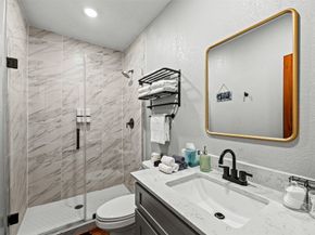 2512 Calumet Street, Houston TX 77004