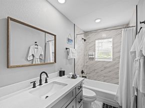 2512 Calumet Street, Houston TX 77004