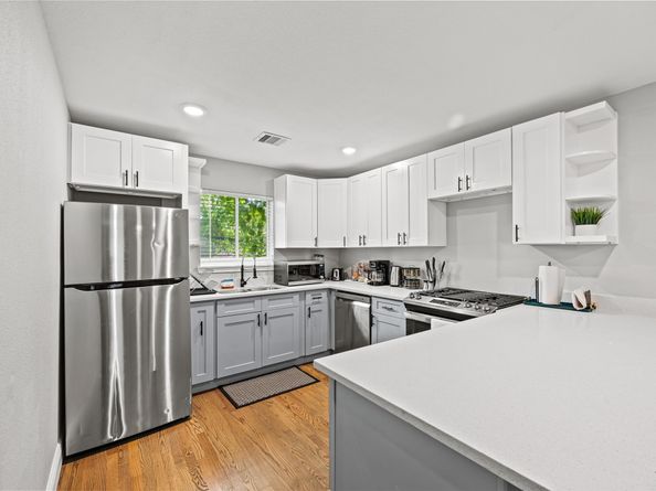 2512 Calumet Street, Houston TX 77004