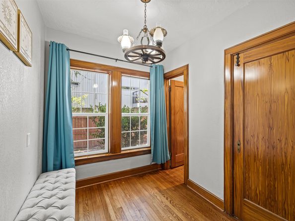 2512 Calumet Street, Houston TX 77004