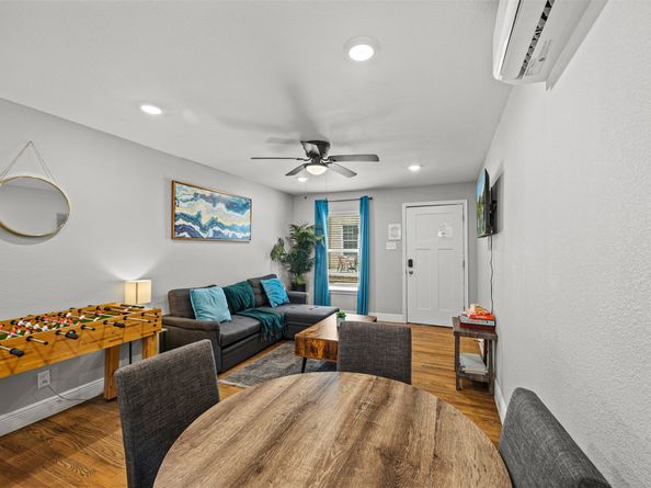 2512 Calumet Street, Houston TX 77004