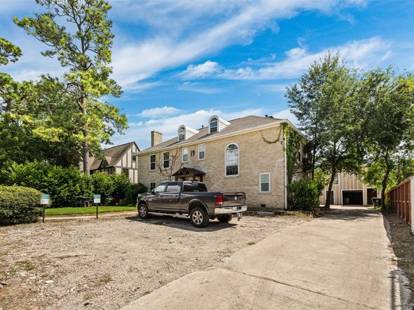 2512 Calumet Street, Houston TX 77004