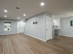 7931 Ellinger Lane, Houston TX 77040