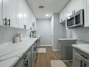 7931 Ellinger Lane, Houston TX 77040