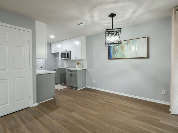 7931 Ellinger Lane, Houston TX 77040