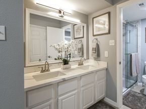 7931 Ellinger Lane, Houston TX 77040