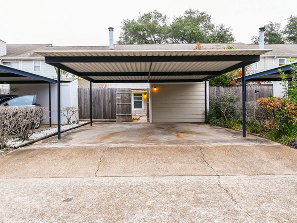 7931 Ellinger Lane, Houston TX 77040