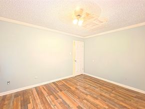 1015 Woodhorn Drive, Houston TX 77062