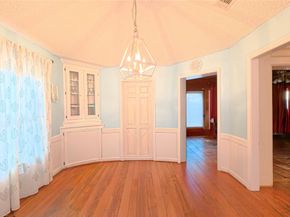 1015 Woodhorn Drive, Houston TX 77062