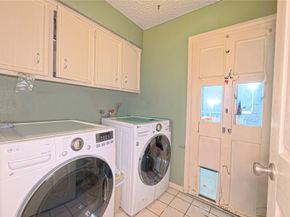 1015 Woodhorn Drive, Houston TX 77062