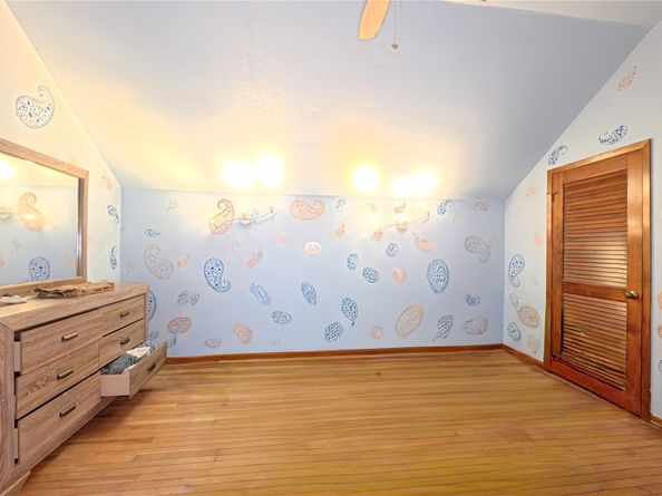 1015 Woodhorn Drive, Houston TX 77062