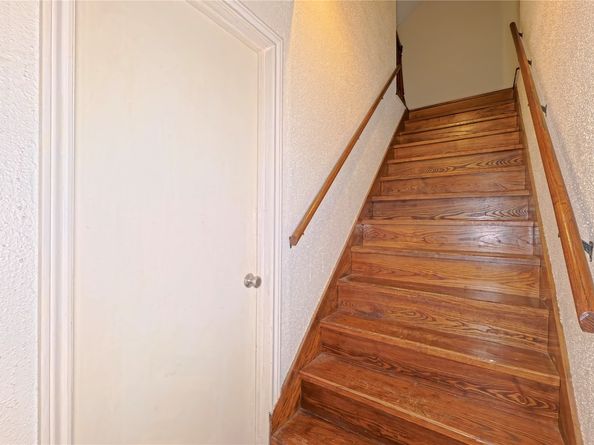 1015 Woodhorn Drive, Houston TX 77062