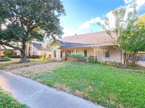 1015 Woodhorn Drive, Houston TX 77062