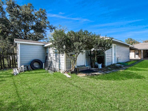 8130 Juliabora Street, Houston TX 77017