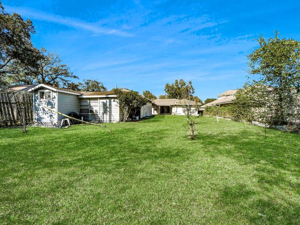 8130 Juliabora Street, Houston TX 77017