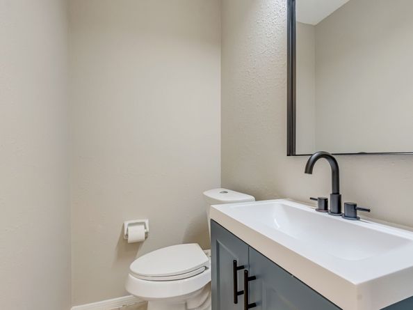 3806 Millbridge Drive, Houston TX 77059