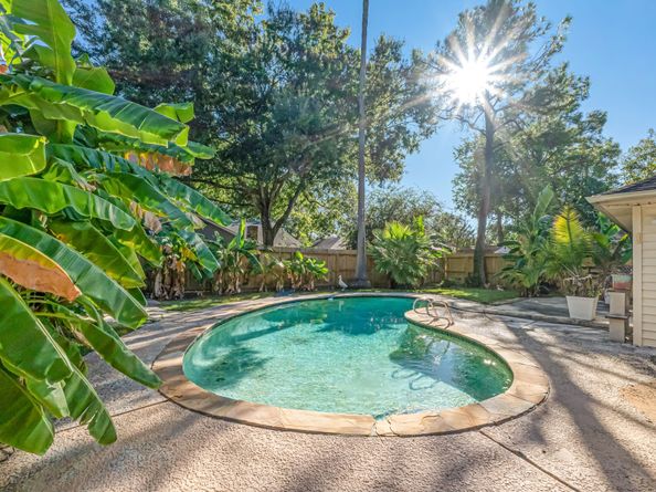 3806 Millbridge Drive, Houston TX 77059