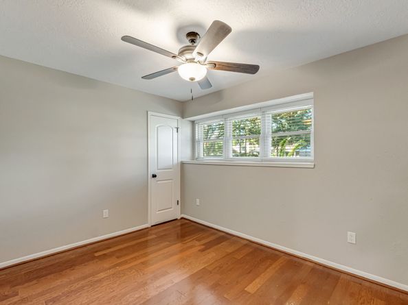 3806 Millbridge Drive, Houston TX 77059