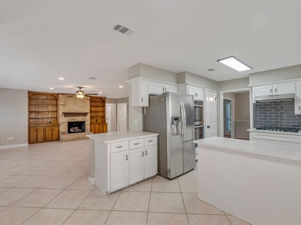 3806 Millbridge Drive, Houston TX 77059