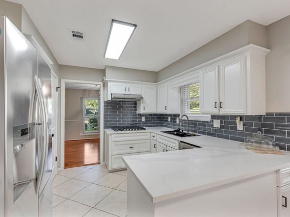 3806 Millbridge Drive, Houston TX 77059